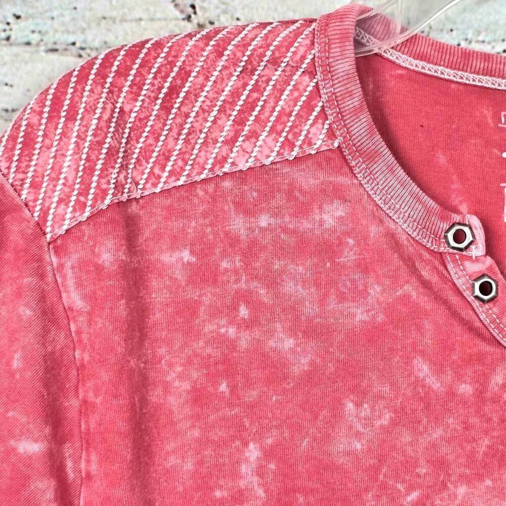 Buckle Black Acid Wash V Neck T Shirt Mens Large - Picture 7 of 8